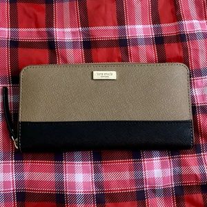 Kate Spade Zip Around Wallet